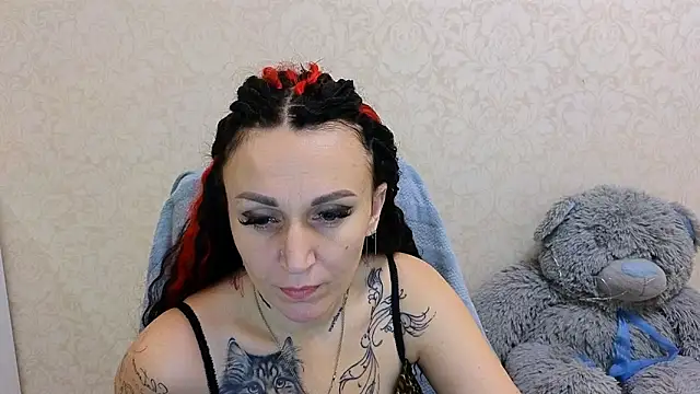 LalyaSkyy online show from February 1, 6:23 am