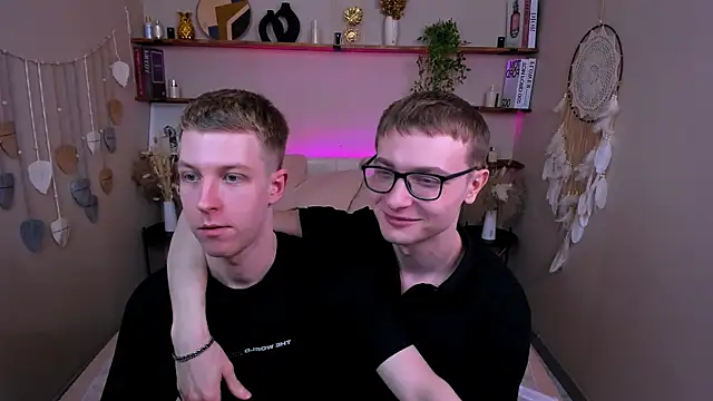 Emmit Barker online show from April 3, 3:43 pm