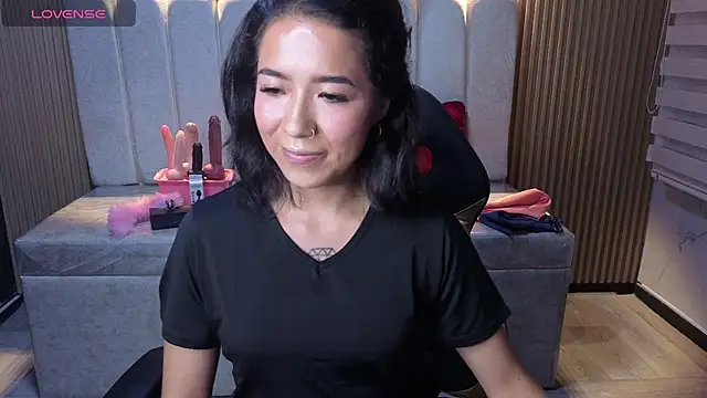 Lynn turner online show from July 25, 12:56 pm