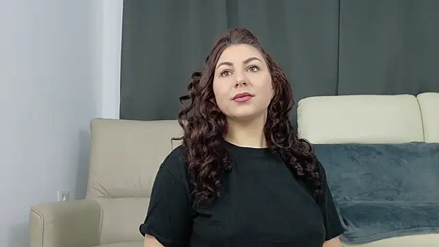 AbellaDesiree online show from April 4, 5:06 am