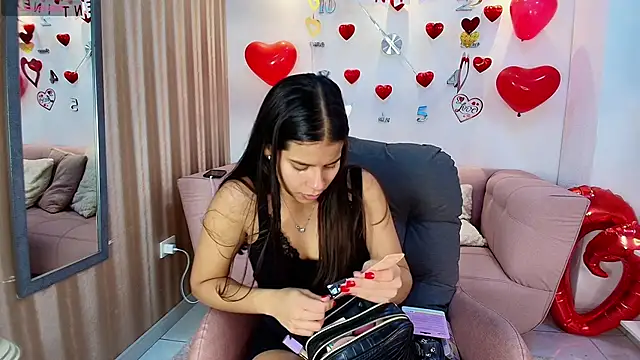 Luna Millers online show from February 20, 4:11 am