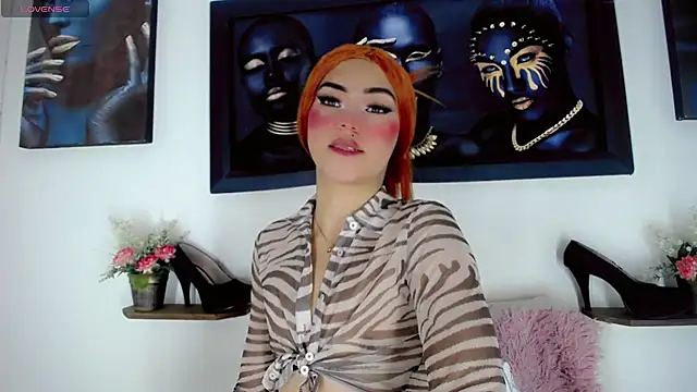 NathalialLooes online show from April 30, 1:55 am