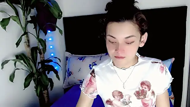 NathalialLooes online show from July 26, 11:07 am
