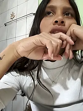 Morochitamika online show from April 29, 5:51 pm