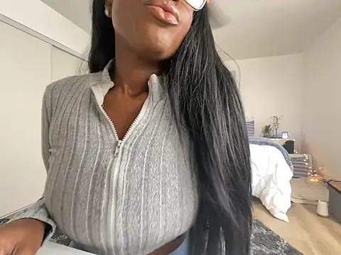 Anadia Starr online show from May 17, 12:10 am