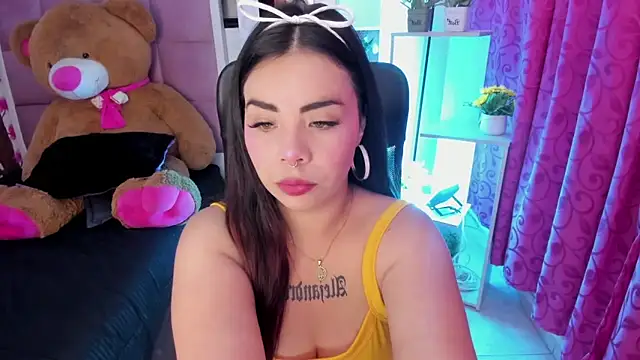 liany taylor online show from May 1, 2:48 am