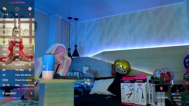 kylliefox  online show from November 6, 1:50 pm