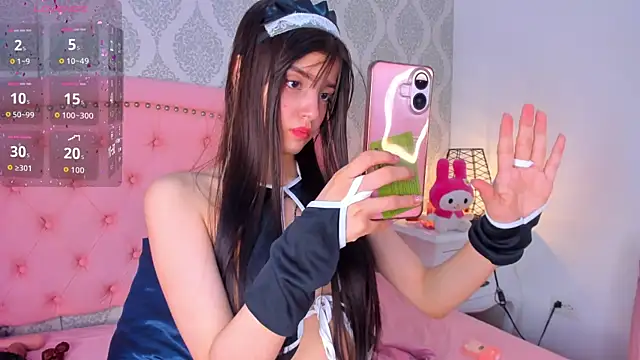 dolly kitter online show from July 12, 11:55 am
