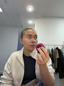 MonicaWestt online show from June 23, 6:22 am