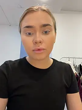 MonicaWestt online show from June 18, 6:59 am
