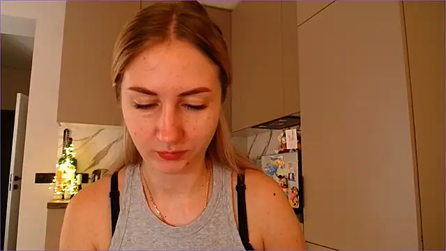 BluueSilk online show from March 13, 8:26 am