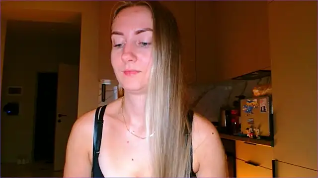 BluueSilk online show from November 17, 7:53 am