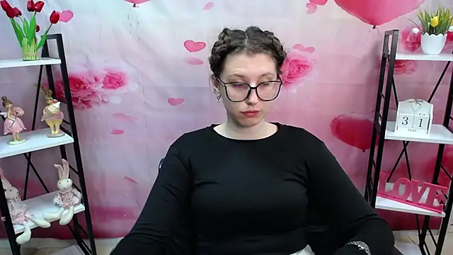 LilianaShine online show from May 31, 5:13 am