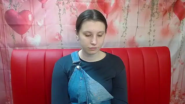 LilianaShine online show from May 3, 5:11 am