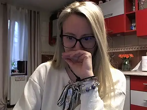 Nataly Rosy online show from February 6, 7:45 am