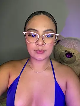 Kylievoos online show from February 12, 1:18 am