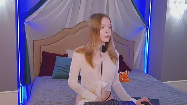 Lily Dalton online show from July 30, 3:18 am