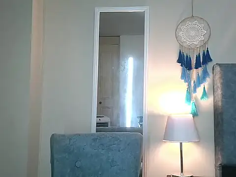 NatalyGuzman26 online show from April 28, 9:35 am