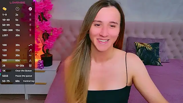 JasminUqueen online show from June 23, 3:26 am