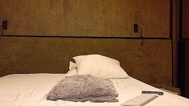 BerryeBoo online show from March 26, 5:36 pm