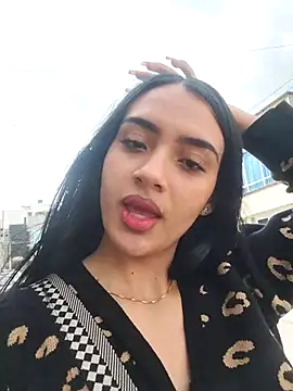 cynliu online show from April 29, 7:19 pm