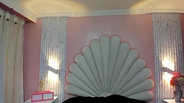 Kateemos online show from March 19, 2:21 pm