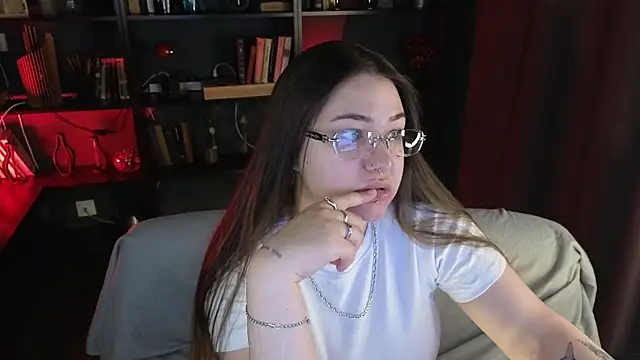 vanessaparadiza online show from July 12, 1:23 pm