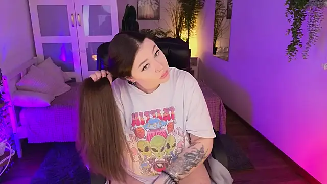 vanessaparadiza online show from May 1, 2:09 pm