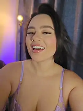 ElleRose- online show from May 21, 8:29 pm