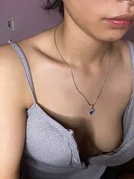 siting00 online show from June 20, 4:43 pm