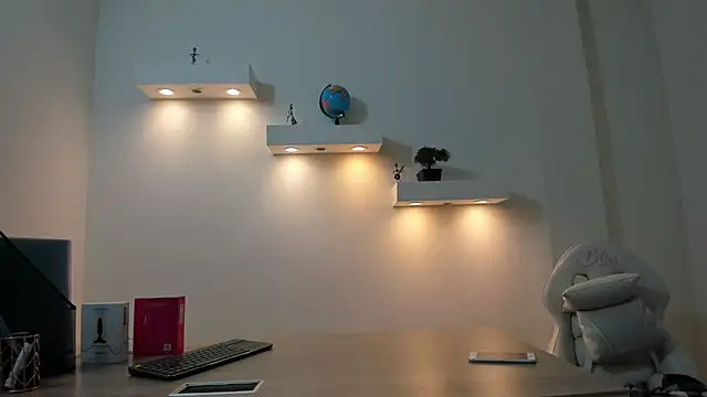 Lia Nova online show from February 10, 1:25 pm