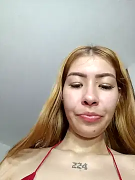 maddie-sar online show from May 1, 2:59 am