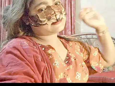 Nusrat Faria online show from June 16, 9:05 pm