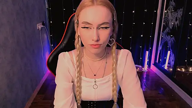 crybambi online show from March 14, 9:43 am