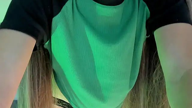 IsabellaRossi  online show from February 13, 6:09 pm