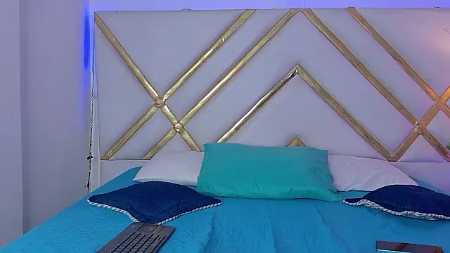 Britany Fox  online show from March 12, 3:15 pm