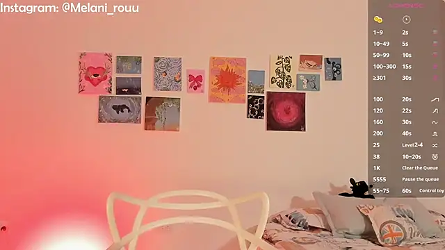 melrousses  online show from February 19, 4:56 am