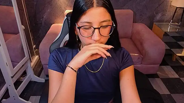 Sophie jones b online show from April 30, 5:40 pm