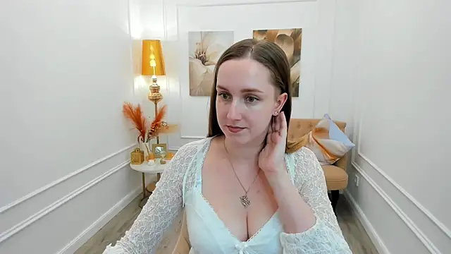 CaseyTerini online show from June 18, 11:15 am