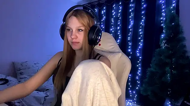 axin burnell online show from February 19, 6:07 pm