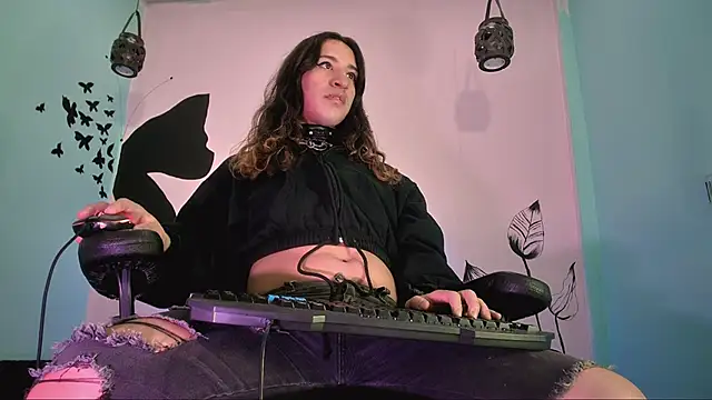MEW ALIX online show from July 14, 2:55 pm