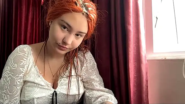 LuxureMia online show from March 8, 5:22 am