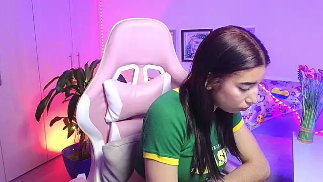 Sofiagomez777 online show from March 6, 2:06 am