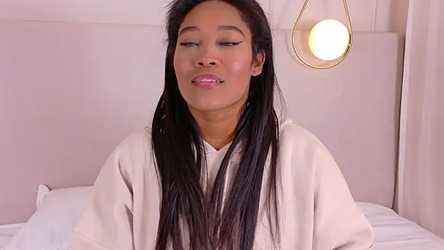 JosselynBrown online show from August 6, 11:17 am