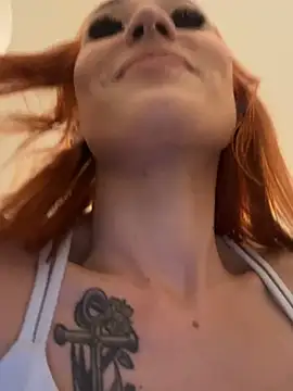 ThornsandHoney online show from July 3, 3:23 am