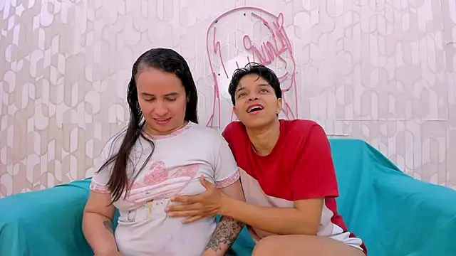 natasha and zoe online show from March 15, 11:45 am