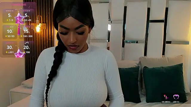  luna rossee  online show from March 11, 10:01 pm