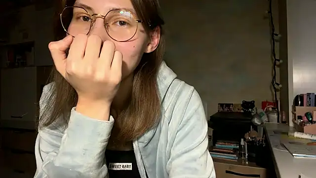 Miaaa Moon online show from February 11, 4:41 pm