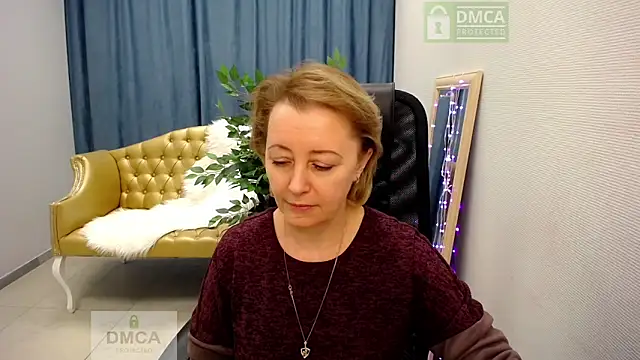 MONA W online show from February 5, 11:24 am