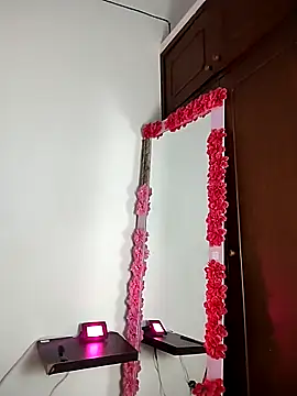 whitney brown  online show from March 10, 1:26 pm